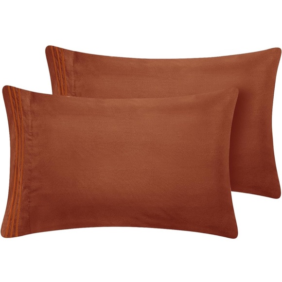 CozyLux Pillow Cases Queen Set of 2, size 20x30. Color - burnt orange.Brand new! - Picture 1 of 13